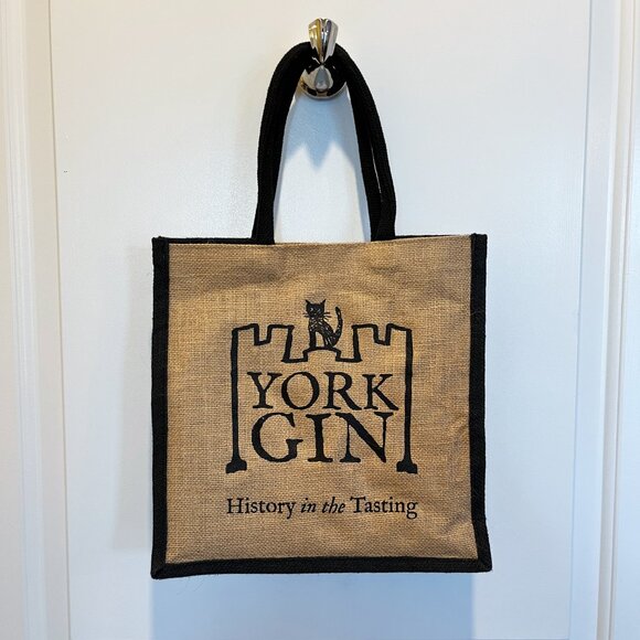 York Gin Handbags - Rustic Jute Bag with Rope Handles and Bag Snaps, NWOT